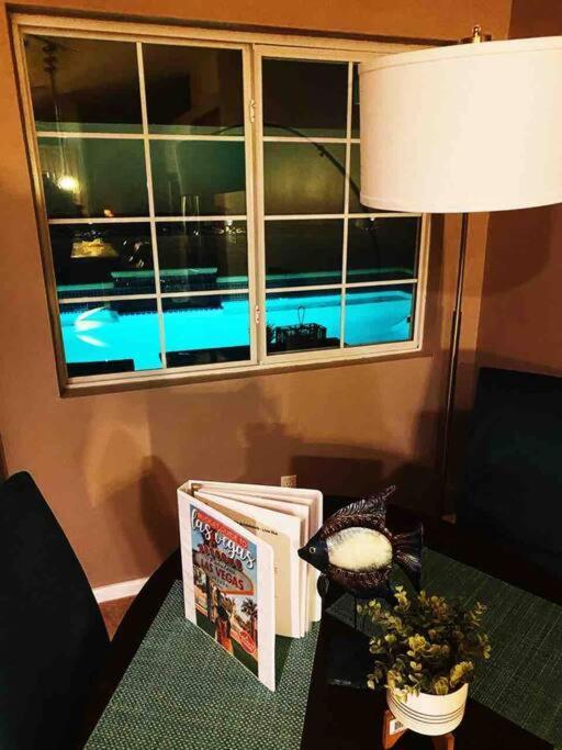 Amazing Heated Pool And Private Hot Tub 3Br In Heart Of Lv Villa Las Vegas Exterior photo